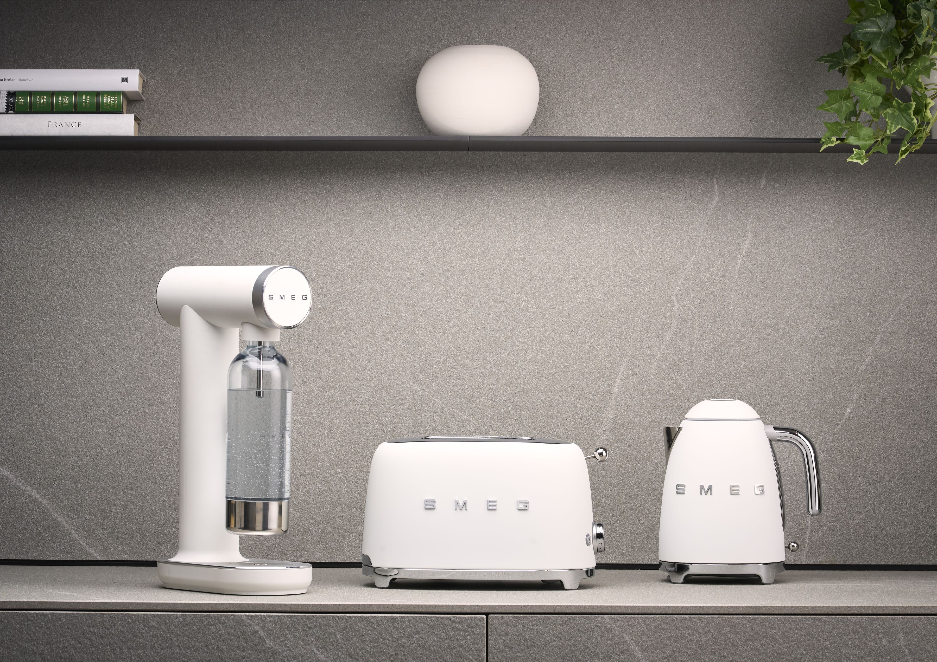 Water bubbler SKC01WHM with an additional free bottle