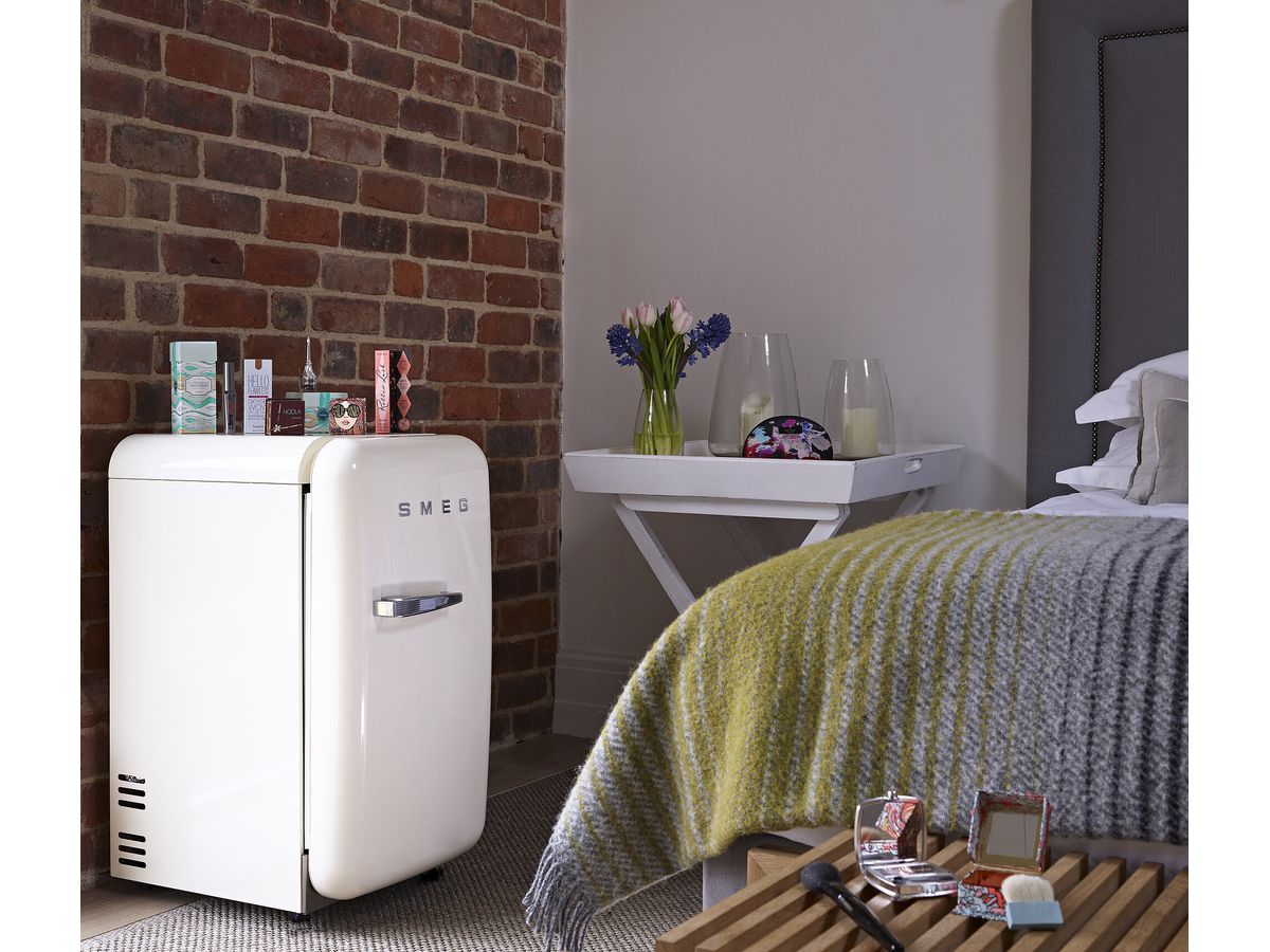 Réfrigérateur en pose libre FAB5RCR6