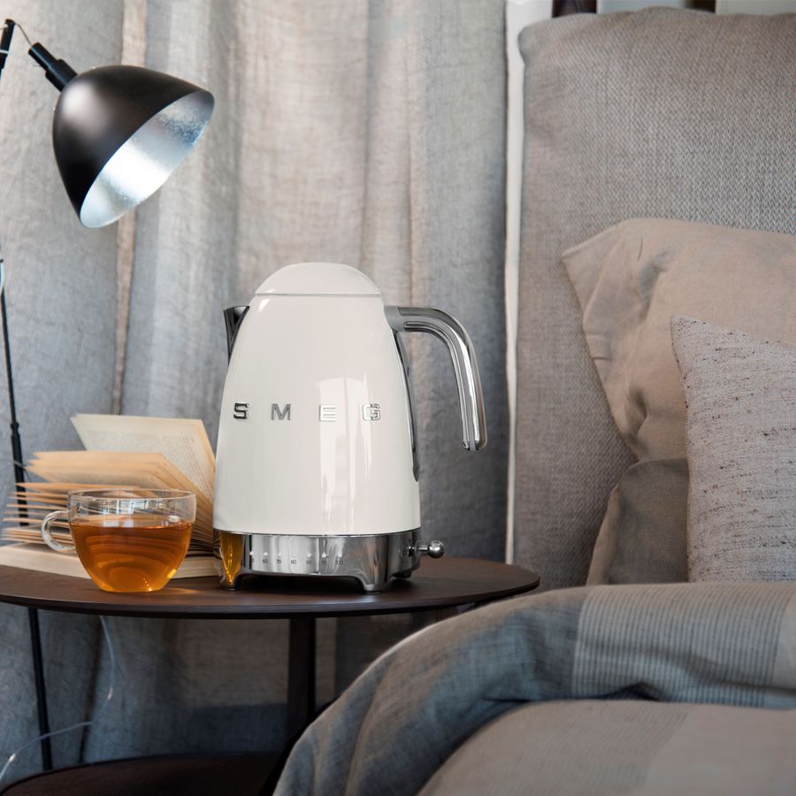 Kettle KLF04CREU with temperature control