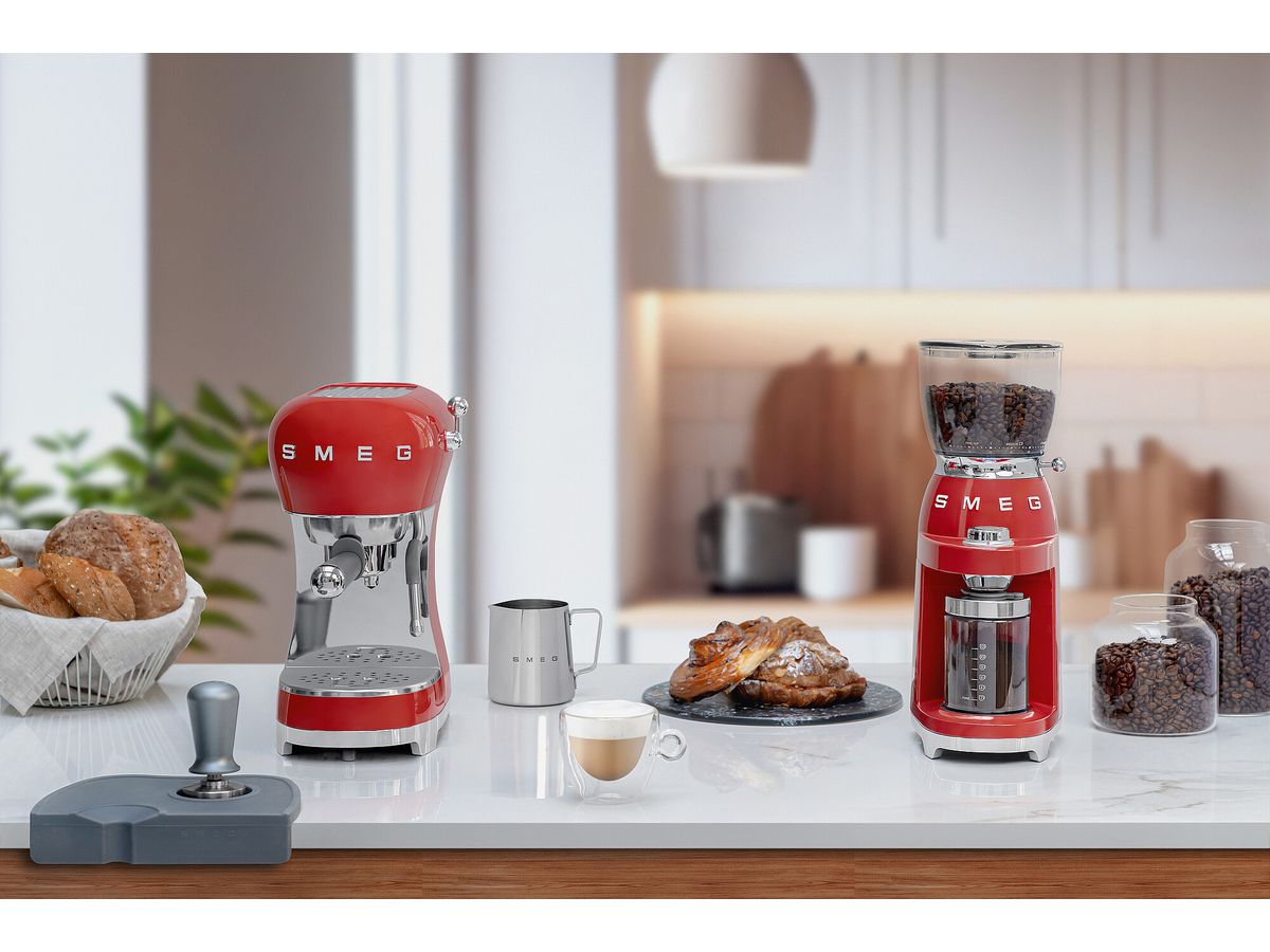 Espressomaschine mit Siebträger ECF02RDEU