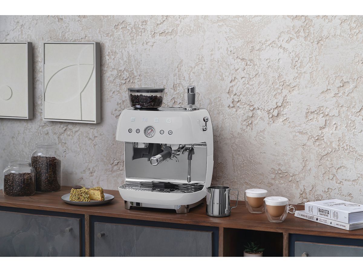 Machine à café Espresso avec broyeur 50's Style EGF03WHEU