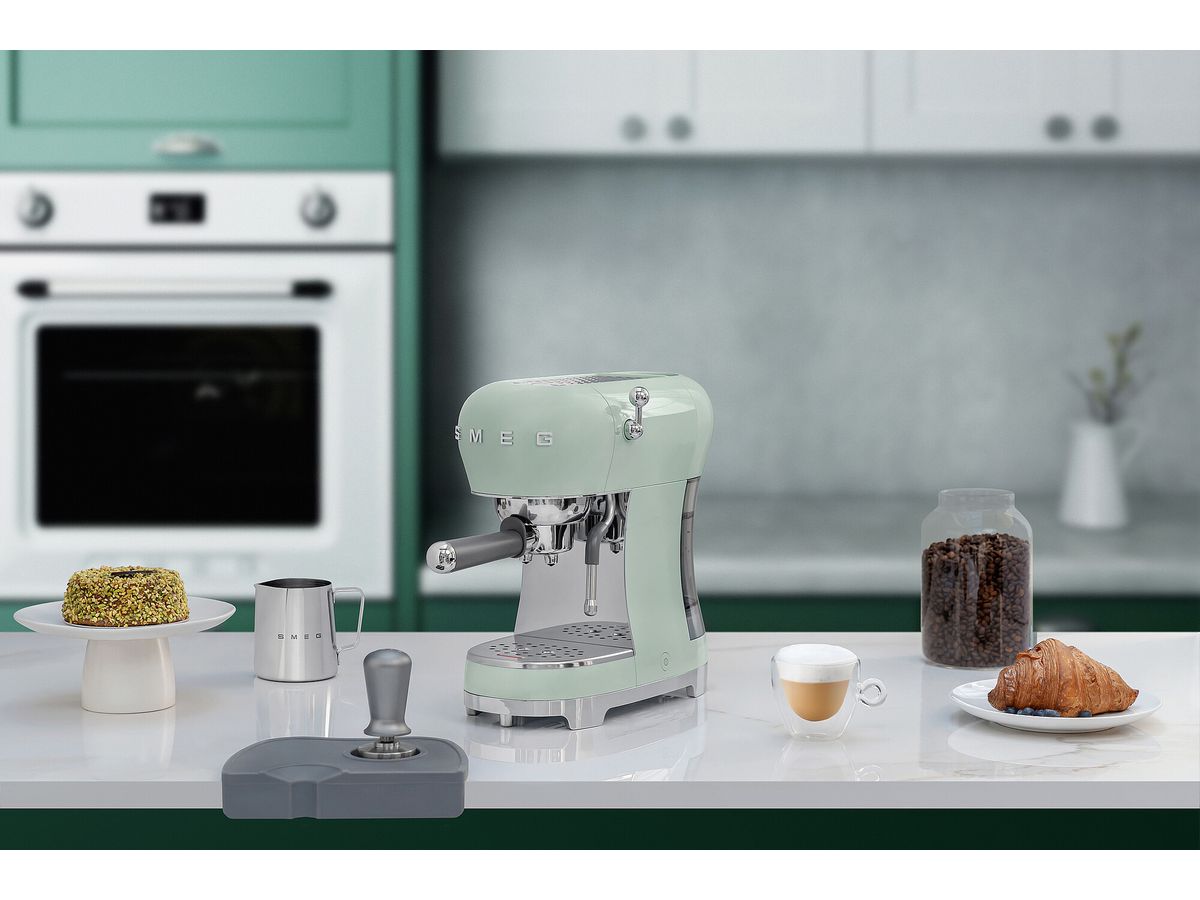 Espressomaschine mit Siebträger ECF02PGEU