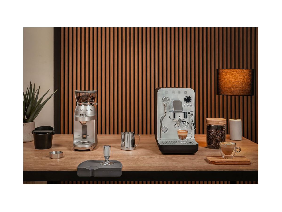 Espressomaschine MiniPro EMC02BLMEU