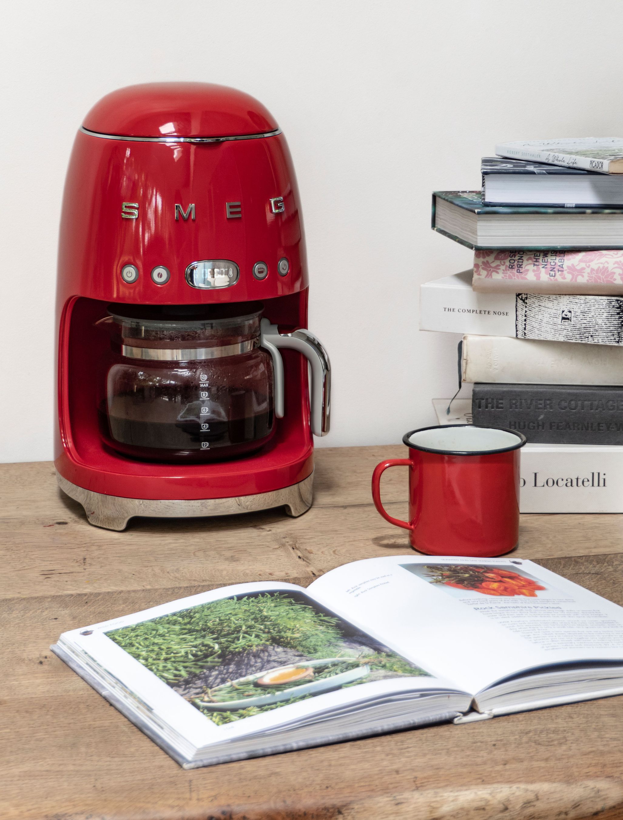 Cafetière filtre DCF02RDEU